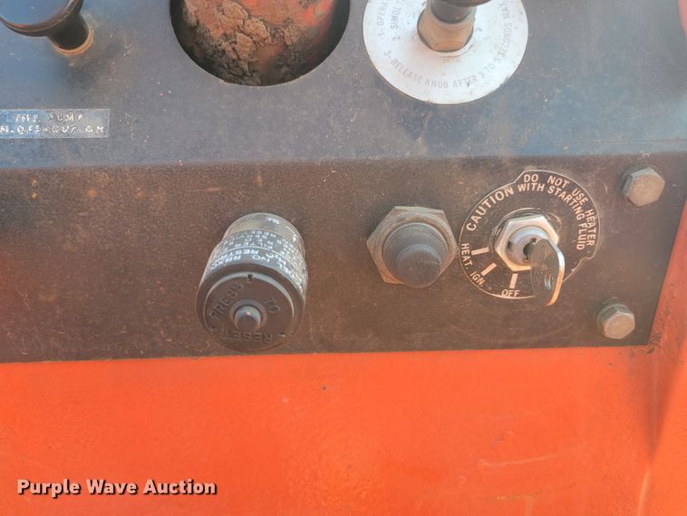 image for item DM8038 Allis Chalmers 220  tractor