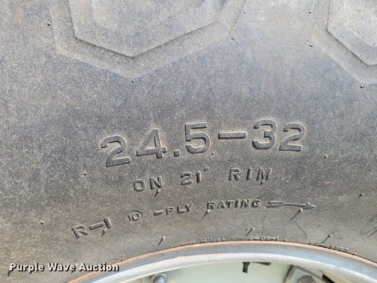 image for item DM8038 Allis Chalmers 220  tractor