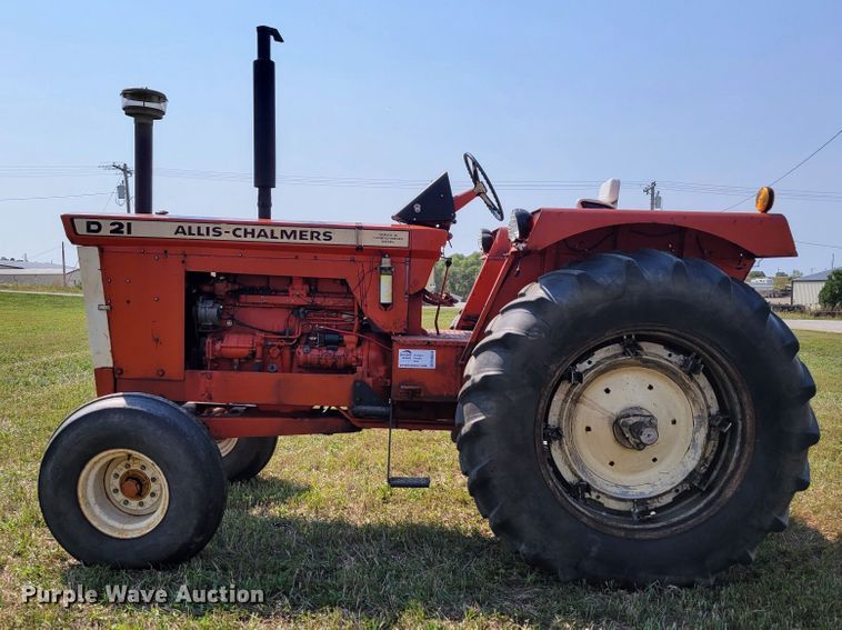image for item DM8039 Allis Chalmers D21  tractor