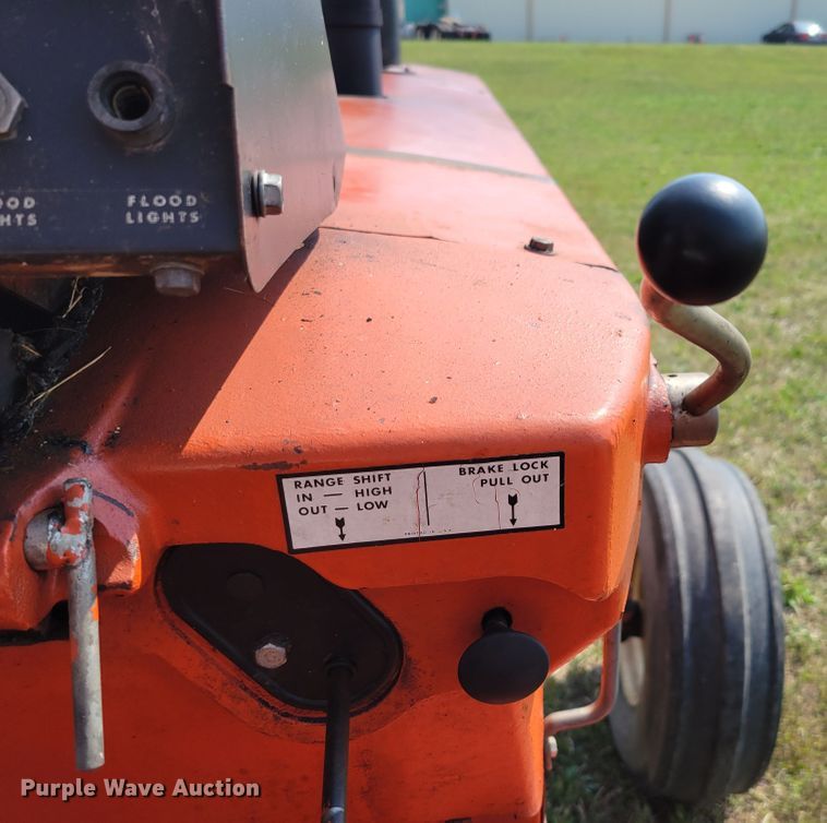 image for item DM8039 Allis Chalmers D21  tractor