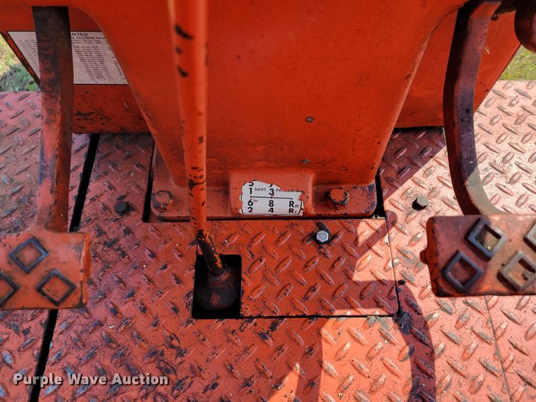 image for item DM8039 Allis Chalmers D21  tractor