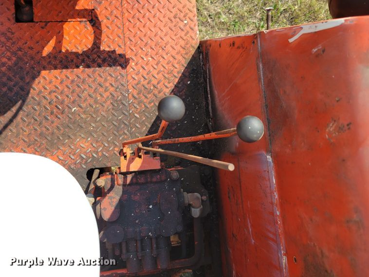 image for item DM8039 Allis Chalmers D21  tractor