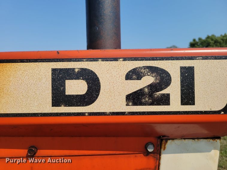 image for item DM8039 Allis Chalmers D21  tractor