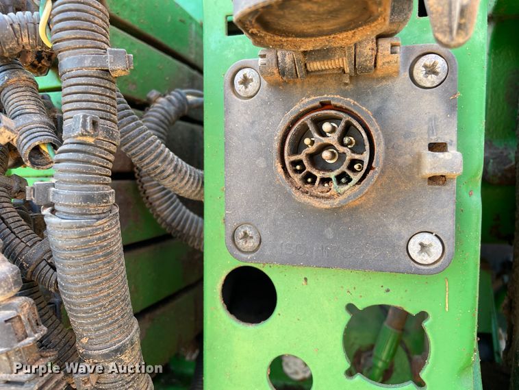 image for item DN5179 2009 John Deere 8430  MFWD tractor