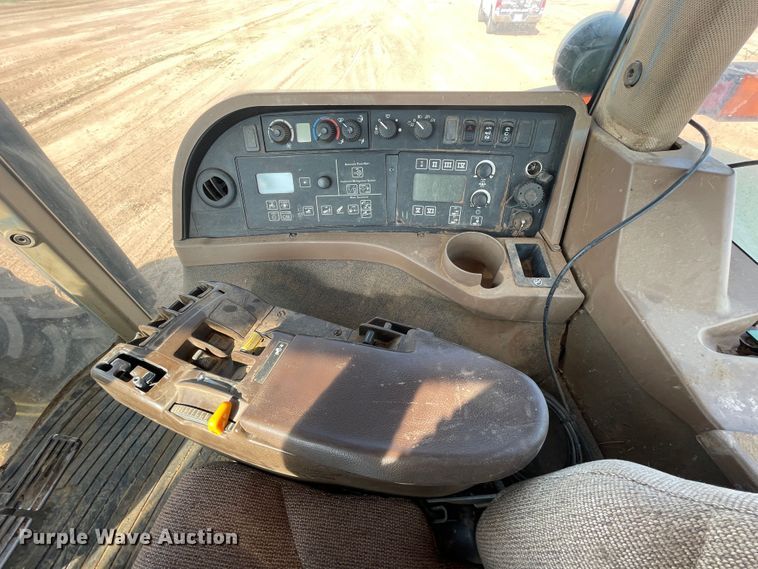 image for item DN5179 2009 John Deere 8430  MFWD tractor