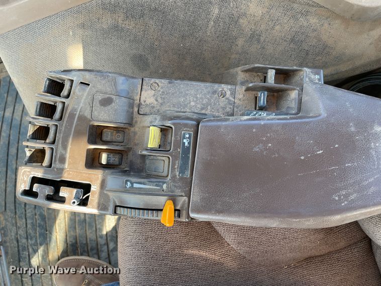 image for item DN5179 2009 John Deere 8430  MFWD tractor