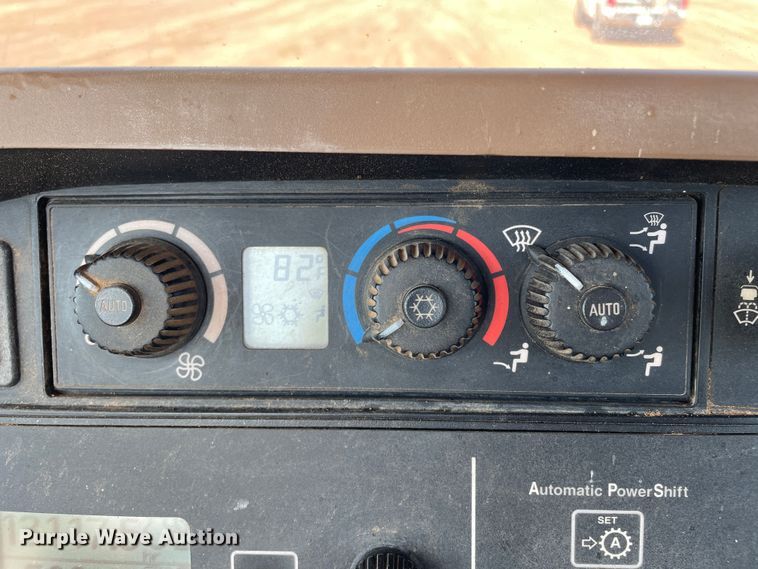 image for item DN5179 2009 John Deere 8430  MFWD tractor