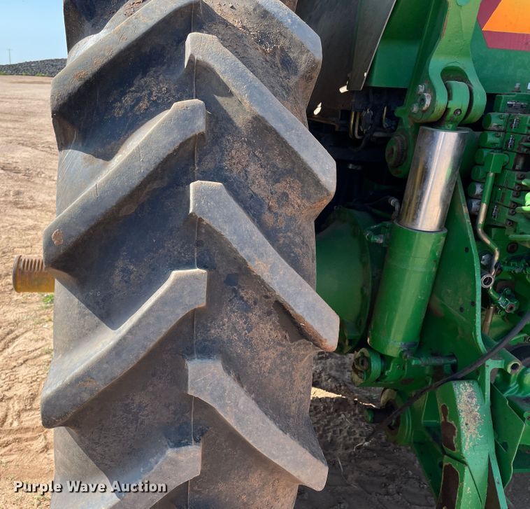 image for item DN5179 2009 John Deere 8430  MFWD tractor