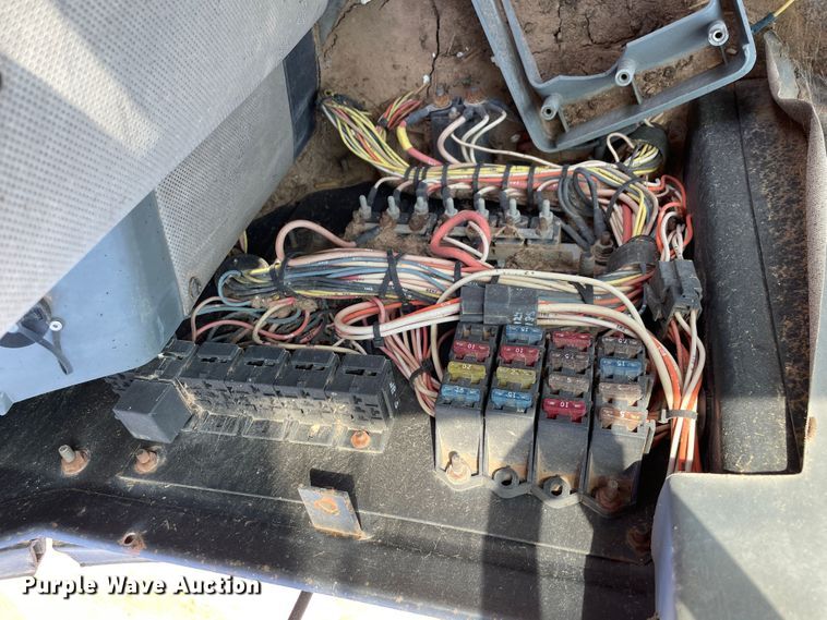 image for item DN5180 1997 Case IH Magnum 8940  MFWD tractor