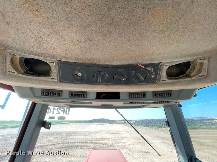 image for item DN5181 1997 Case IH 8950  MFWD tractor