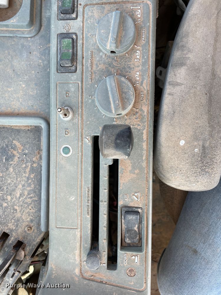 image for item DN5182 1997 Case IH 8930  MFWD tractor