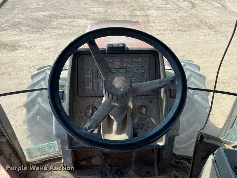 image for item DN5182 1997 Case IH 8930  MFWD tractor