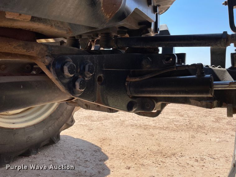 image for item DN5184 2011 Versatile 305  MFWD tractor