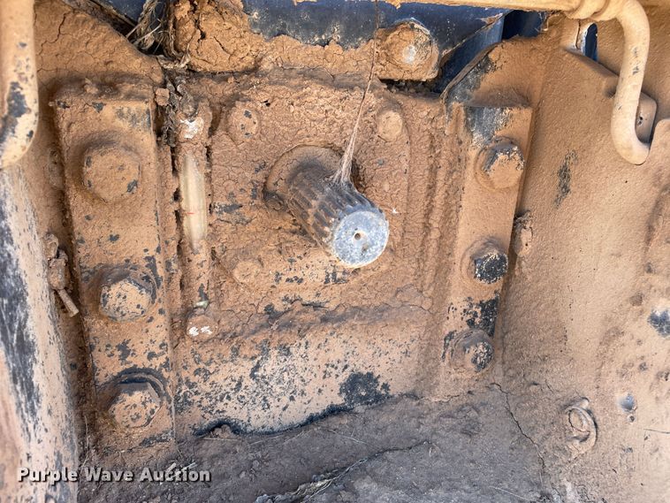 image for item DN5184 2011 Versatile 305  MFWD tractor