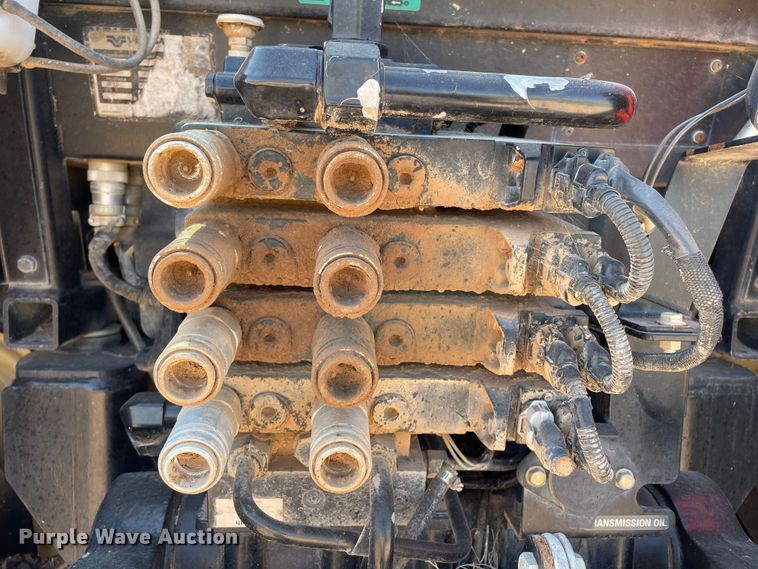 image for item DN5184 2011 Versatile 305  MFWD tractor