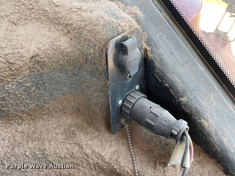 image for item DN5184 2011 Versatile 305  MFWD tractor