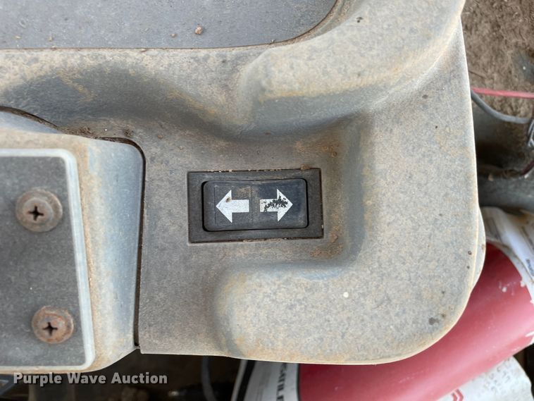 image for item DN5184 2011 Versatile 305  MFWD tractor