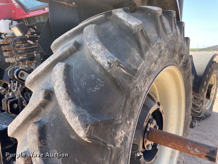 image for item DN5184 2011 Versatile 305  MFWD tractor