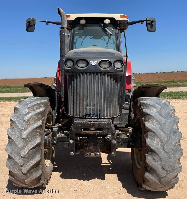 Versatile 305 MFWD tractor in Plainview, TX Item DN5185 sold Purple