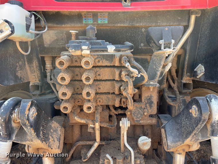 image for item DN5185 Versatile 305  MFWD tractor