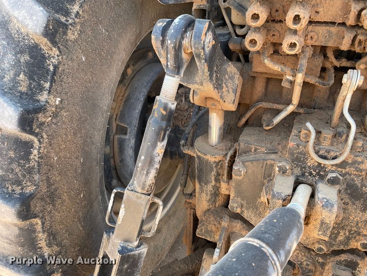 image for item DN5185 Versatile 305  MFWD tractor