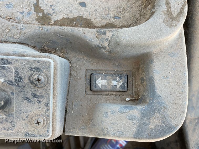 image for item DN5185 Versatile 305  MFWD tractor