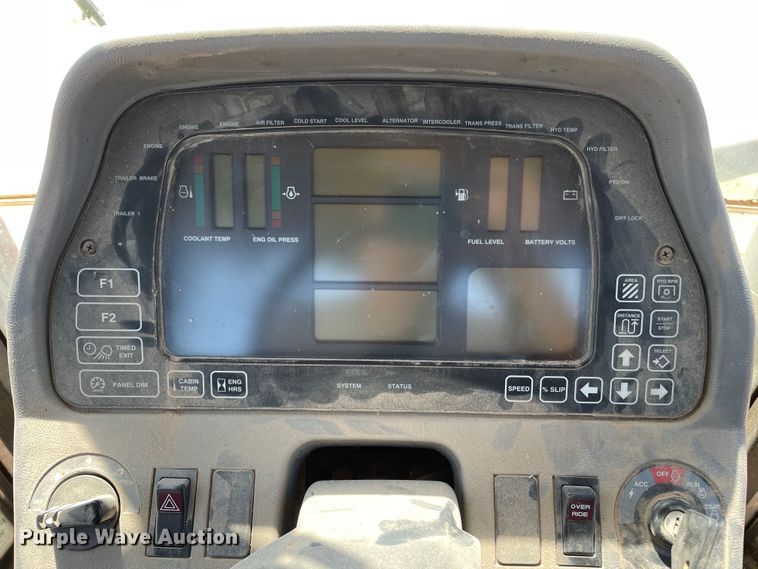 image for item DN5185 Versatile 305  MFWD tractor