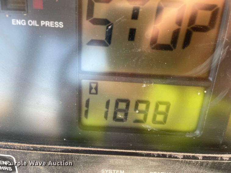 image for item DN5185 Versatile 305  MFWD tractor