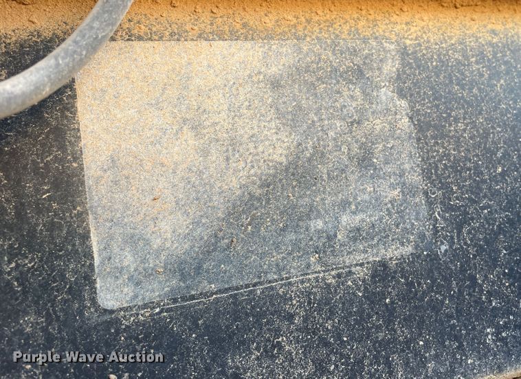 image for item DN5185 Versatile 305  MFWD tractor