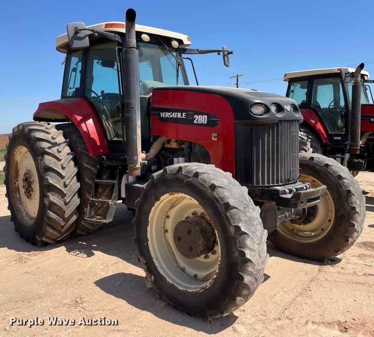 Versatile 280 MFWD tractor in Plainview, TX Item DN5186 sold Purple