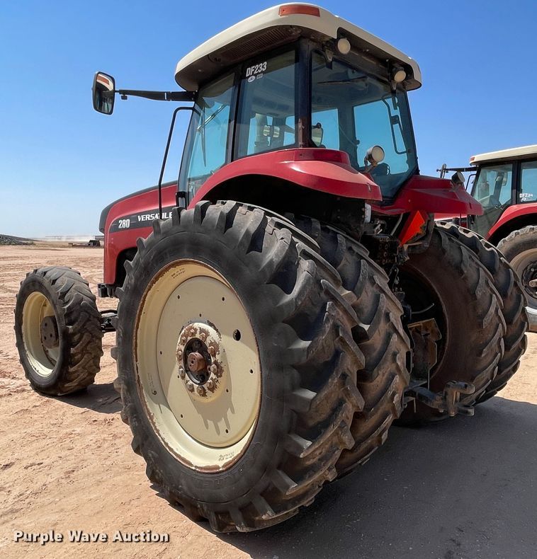 image for item DN5186 Versatile 280  MFWD tractor