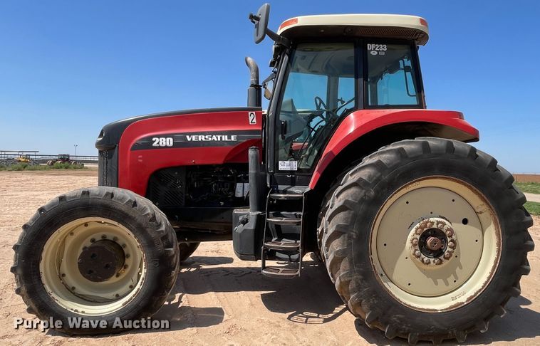 image for item DN5186 Versatile 280  MFWD tractor