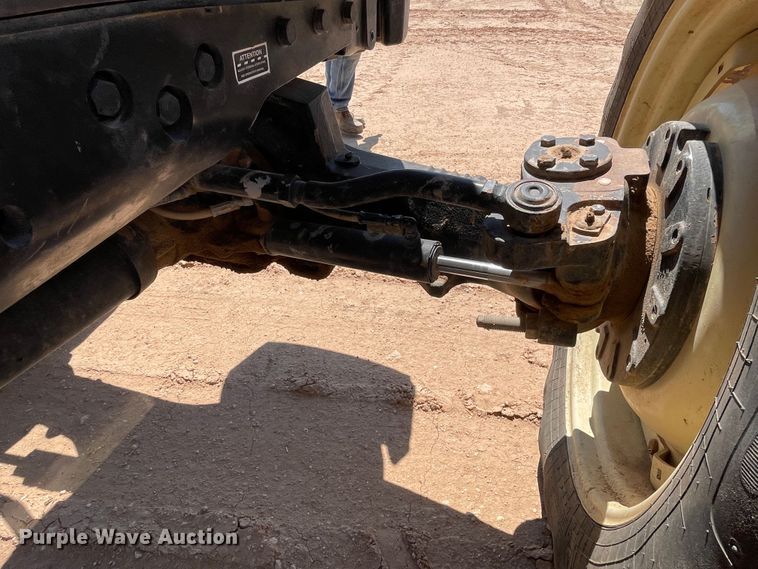 image for item DN5186 Versatile 280  MFWD tractor