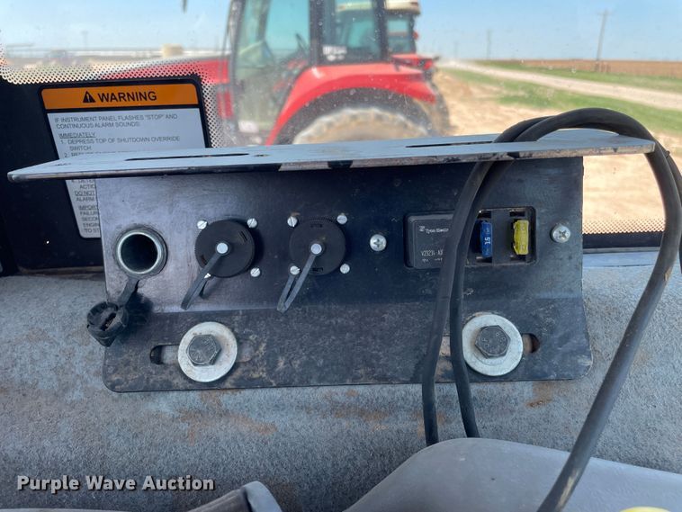 image for item DN5186 Versatile 280  MFWD tractor