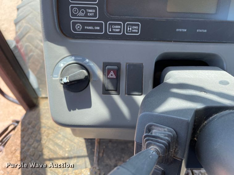 image for item DN5186 Versatile 280  MFWD tractor