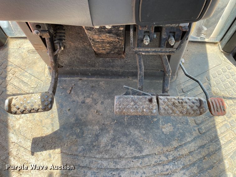 image for item DN5186 Versatile 280  MFWD tractor