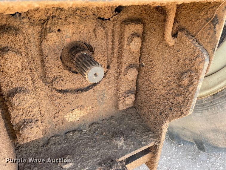 image for item DN5187 2011 Versatile 280  MFWD tractor