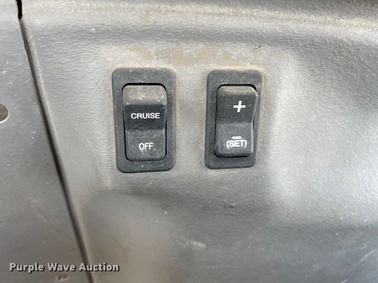 image for item DN5187 2011 Versatile 280  MFWD tractor