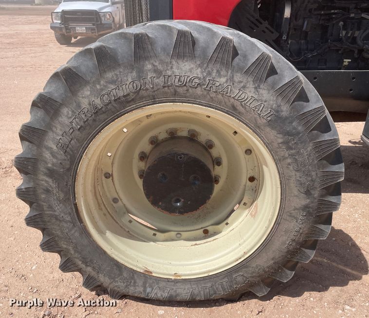 image for item DN5187 2011 Versatile 280  MFWD tractor