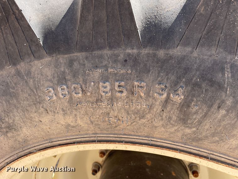 image for item DN5187 2011 Versatile 280  MFWD tractor