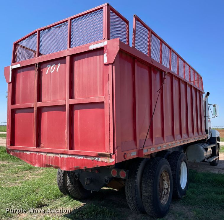 image for item DN5191 1994 Mack CH612  silage truck