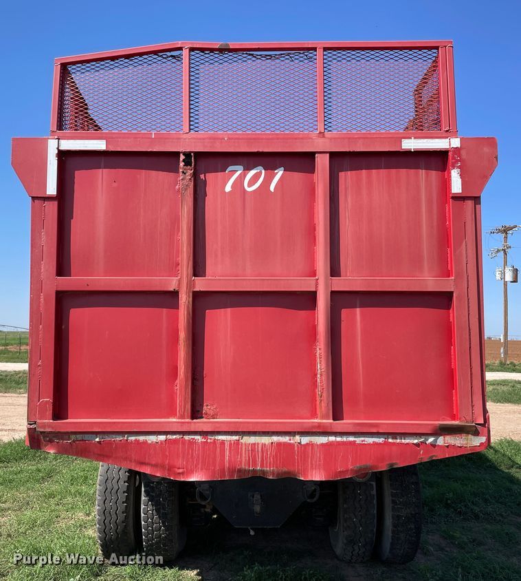 image for item DN5191 1994 Mack CH612  silage truck