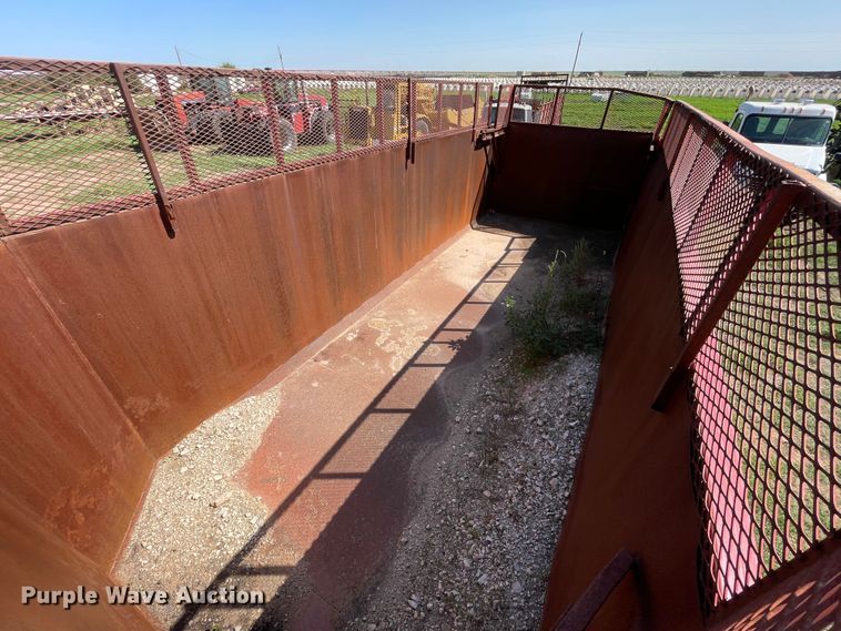 image for item DN5191 1994 Mack CH612  silage truck