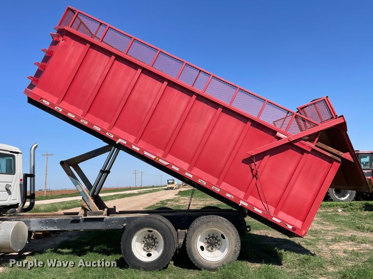 image for item DN5191 1994 Mack CH612  silage truck