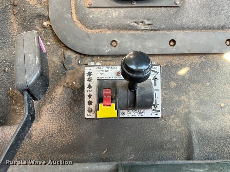 image for item DN5191 1994 Mack CH612  silage truck