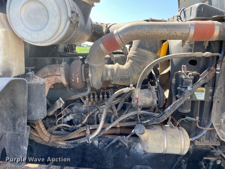 image for item DN5191 1994 Mack CH612  silage truck