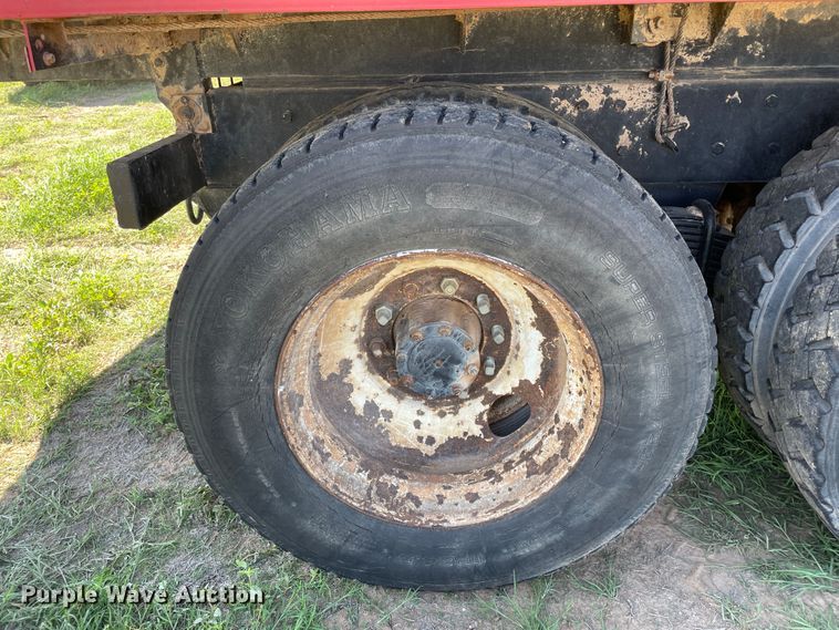 image for item DN5191 1994 Mack CH612  silage truck