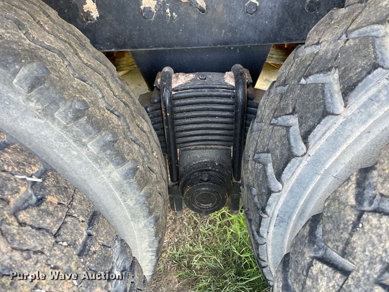image for item DN5191 1994 Mack CH612  silage truck