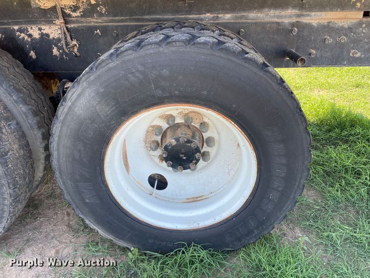 image for item DN5191 1994 Mack CH612  silage truck