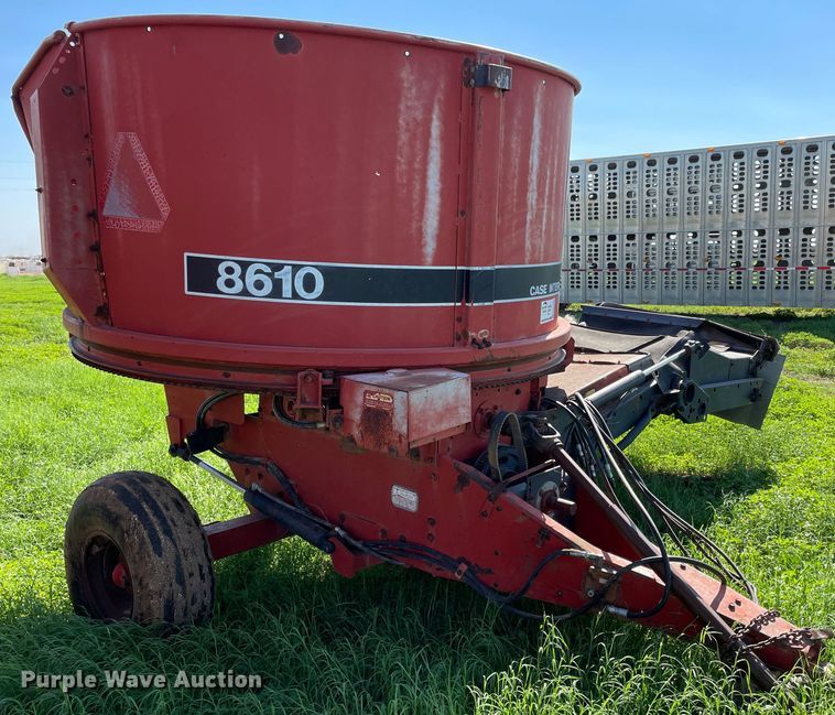 image for item DN5194 Case IH 8610  bale processor